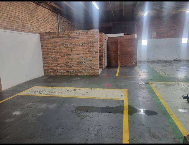 285M² WORKSHOP TO LET IN KULEKA